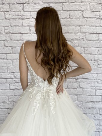 Exclusively at Signature Style Calgary #5 thumbnail