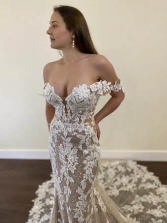 Exclusively at Signature Style Addison #4 thumbnail
