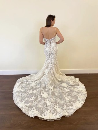 Exclusively at Signature Style Carson #3 thumbnail
