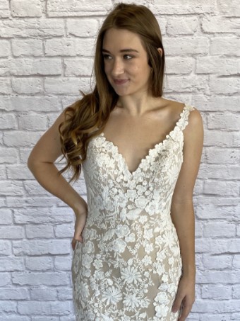 Exclusively at Signature Style Hannah #3 thumbnail