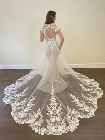 Exclusively at Signature Style Amara #3 thumbnail
