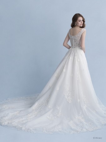 Disney Fairy Tale Weddings Style D267 - Snow White #1 thumbnail