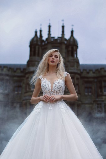 Disney Fairy Tale Weddings Style D313 - Cinderella #1 thumbnail