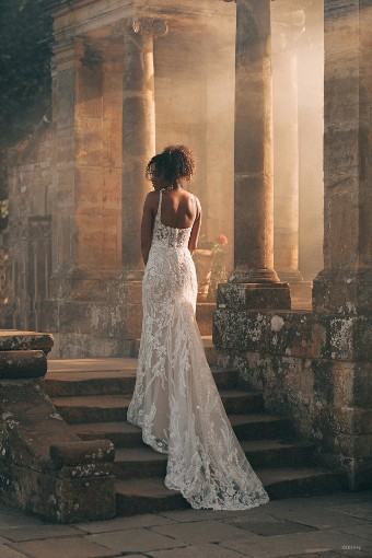 Disney Fairy Tale Weddings Style D318L - Tiana #1 thumbnail