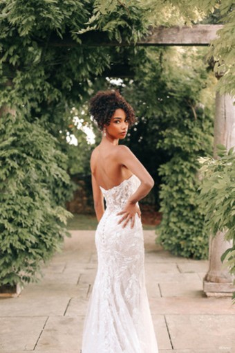 Disney Fairy Tale Weddings Style D368 - Tiana #2 thumbnail