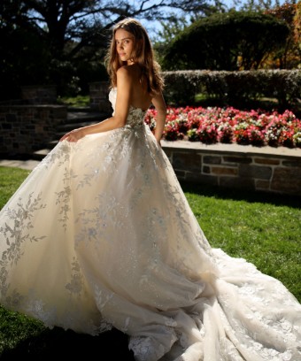 Eve of Milady Style 1680 #1 thumbnail