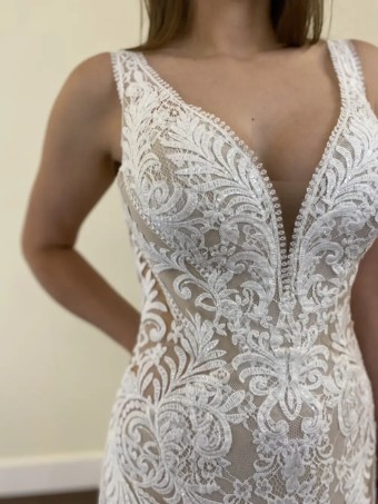 Exclusively at Signature Style Sloane #5 Ivory/Nude thumbnail