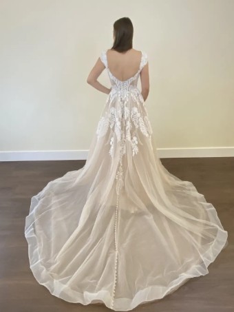Exclusively at Signature Style Verona #4 thumbnail