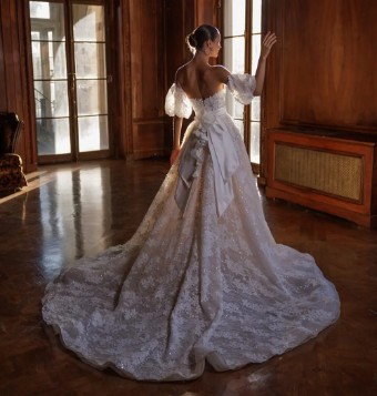 Eve of Milady Style 403 #1 default thumbnail