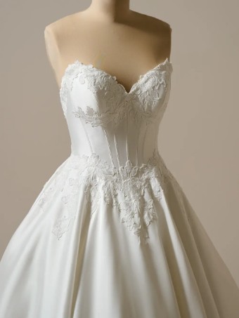 Maggie Sottero Style Serafina - 25MS268A01 - Zip-up - Dress Only #10 thumbnail