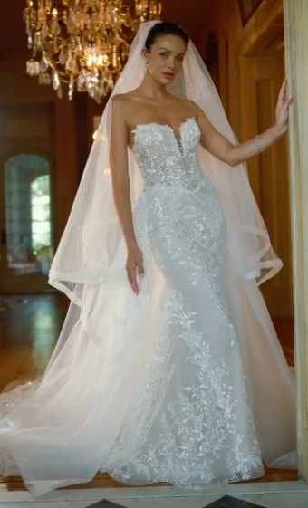 Eve of Milady Style 4437 #1 default thumbnail