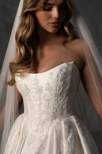 Essense of Australia Style D4265 Lace and #5 default thumbnail