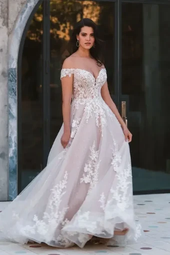Allure Couture Style C682L #0 default thumbnail