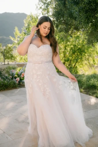 Allure Style W551 #3 thumbnail