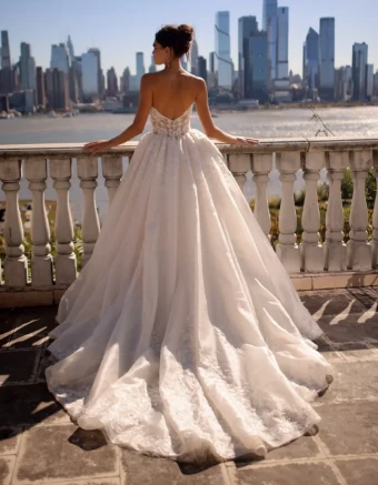 Eve of Milady Style 1725 #1 thumbnail