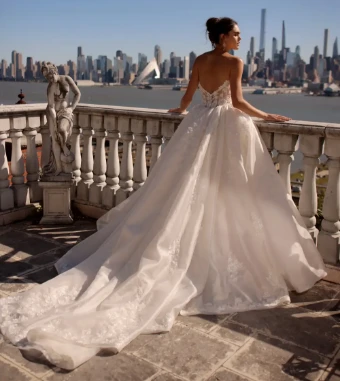 Eve of Milady Style 1725 #3 thumbnail