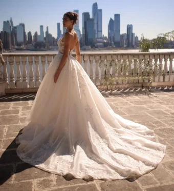 Eve of Milady Style 1725 #4 thumbnail